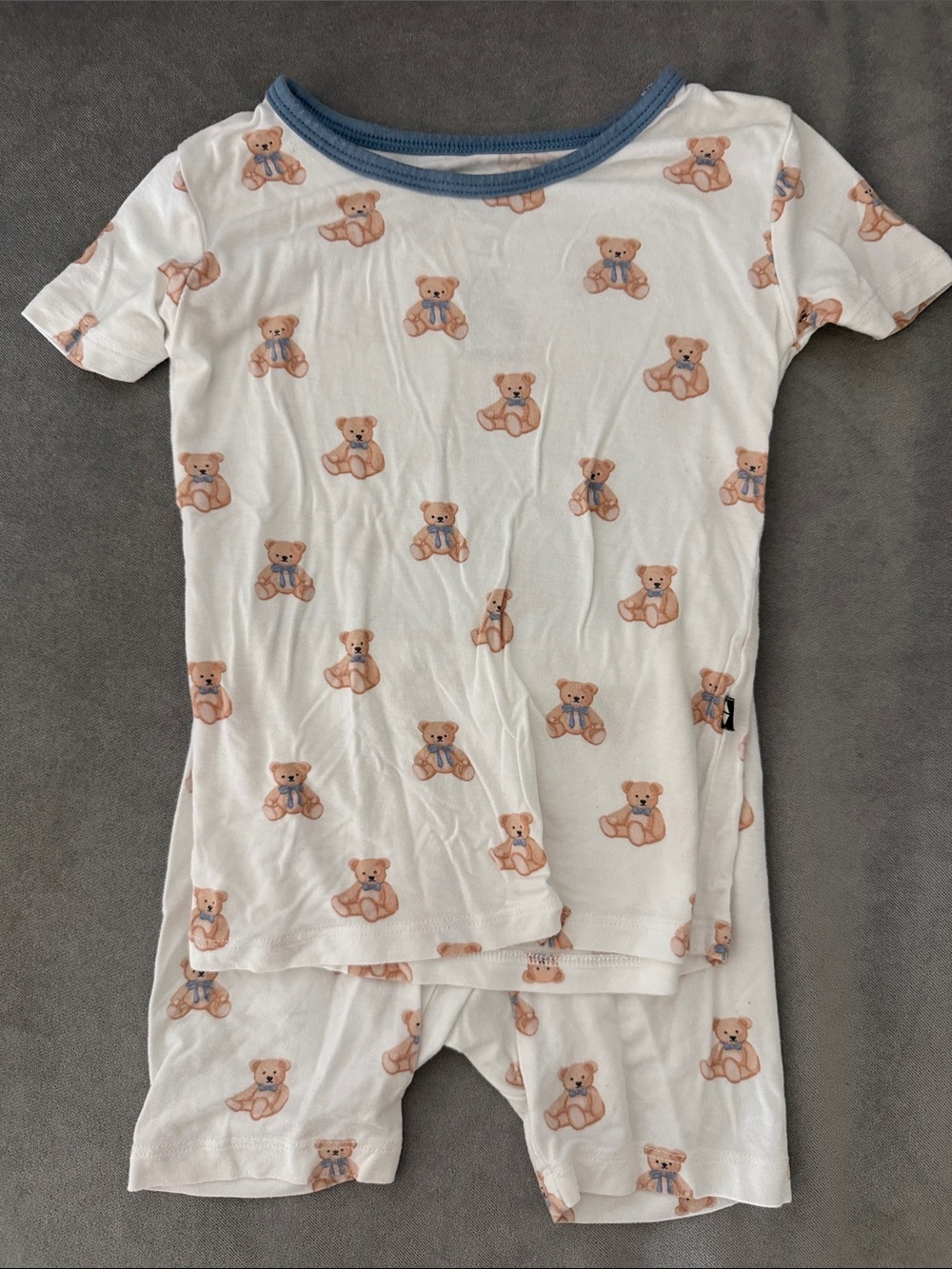 Kyte BABY White Teddy Bear Pajama Set with Blue Trim